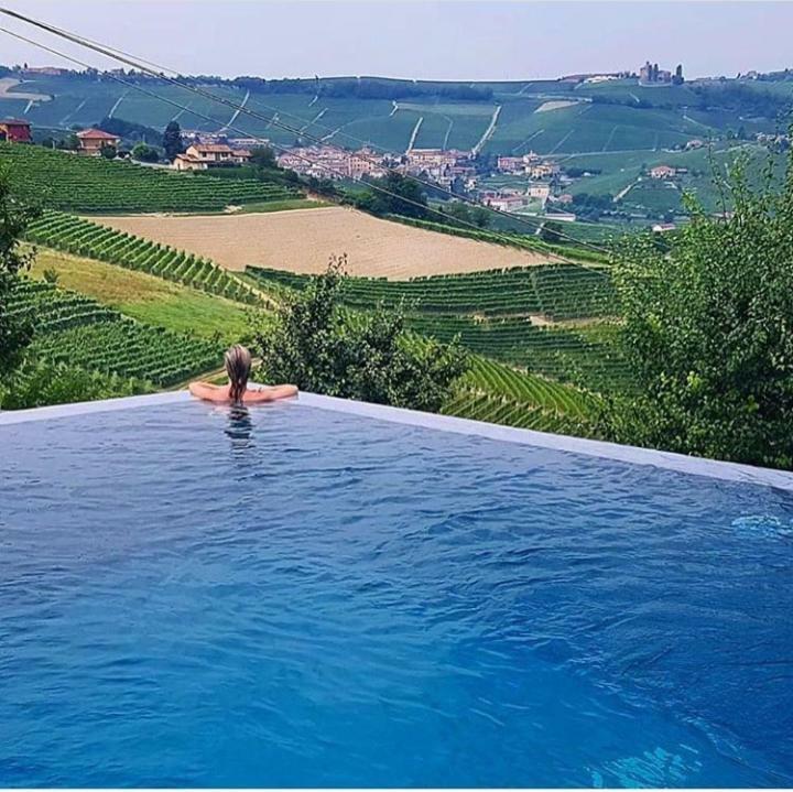 Cascina Roella Guest House Monforte dʼAlba Eksteriør bilde